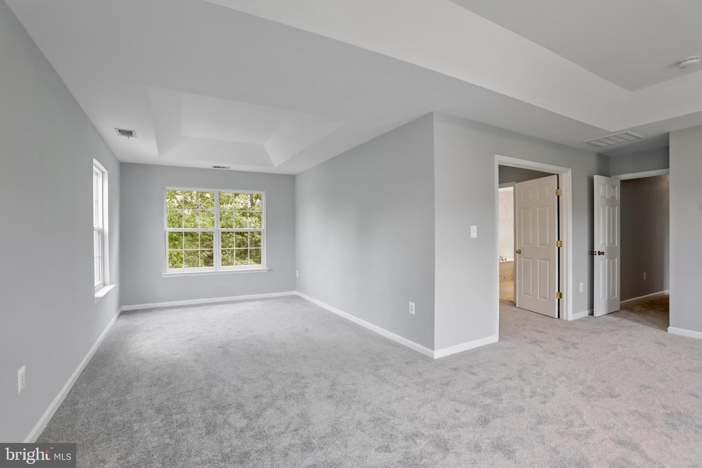 5319 DAYBREAK LN, WOODBRIDGE, Virginia 22193, 5 Bedrooms Bedrooms, ,3 BathroomsBathrooms,Residential,For sale,5319 DAYBREAK LN,VAPW2100642 MLS # VAPW2100642