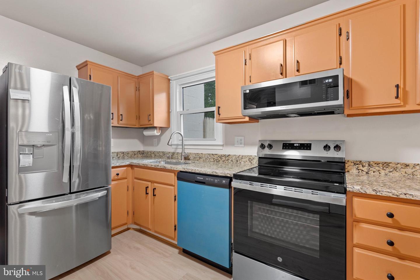13782 NEWPORT DR, CHANTILLY, Virginia 20151, 3 Bedrooms Bedrooms, ,1 BathroomBathrooms,Residential,For sale,13782 NEWPORT DR,VAFX2259108 MLS # VAFX2259108
