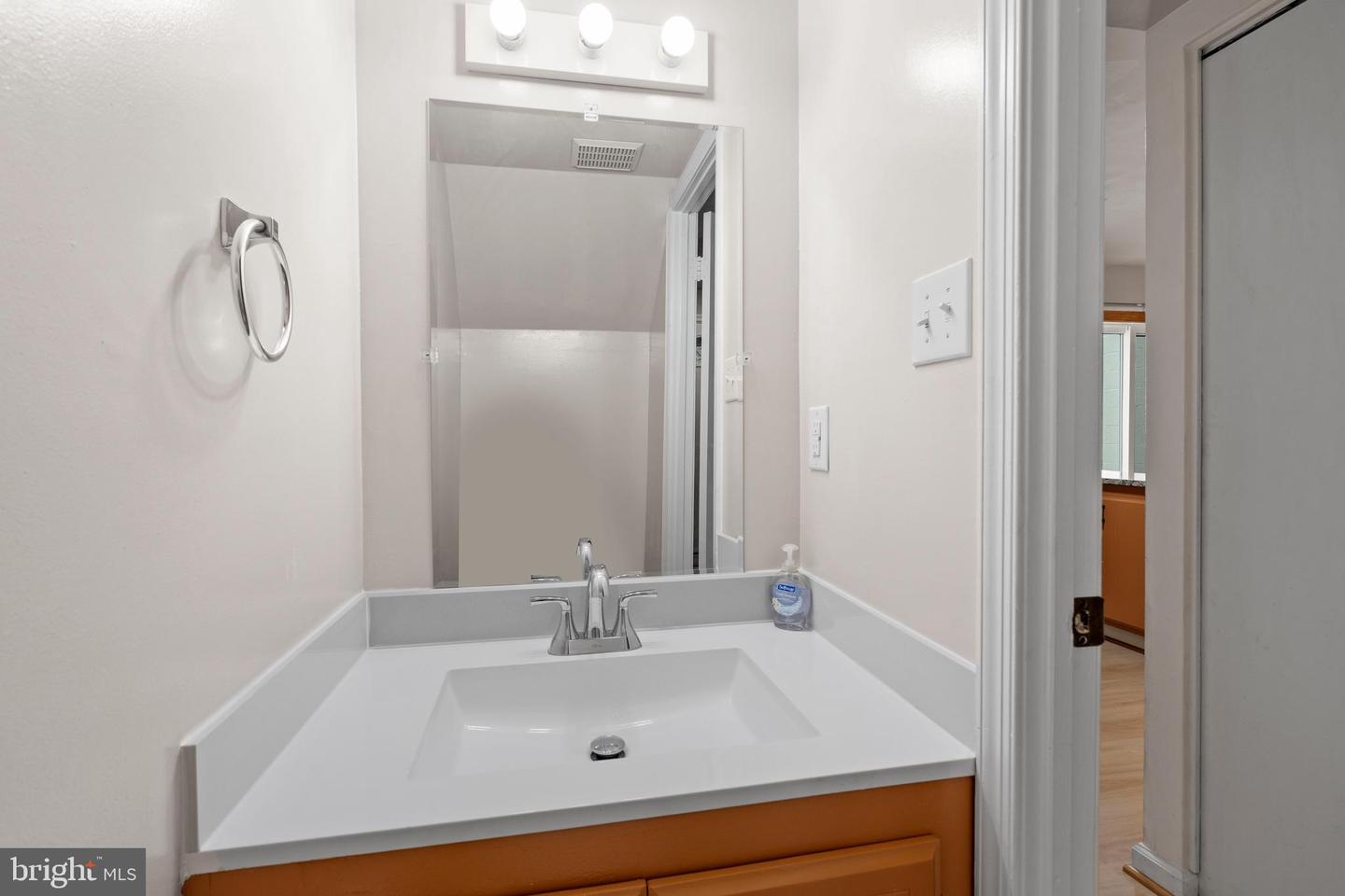 13782 NEWPORT DR, CHANTILLY, Virginia 20151, 3 Bedrooms Bedrooms, ,1 BathroomBathrooms,Residential,For sale,13782 NEWPORT DR,VAFX2259108 MLS # VAFX2259108