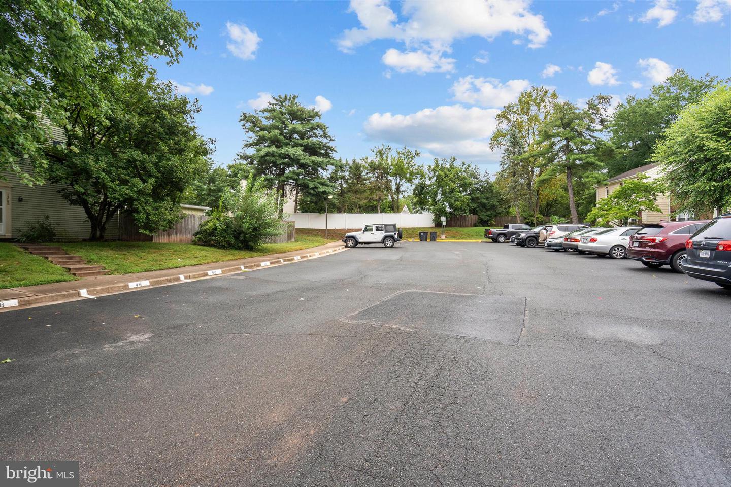 13782 NEWPORT DR, CHANTILLY, Virginia 20151, 3 Bedrooms Bedrooms, ,1 BathroomBathrooms,Residential,For sale,13782 NEWPORT DR,VAFX2259108 MLS # VAFX2259108
