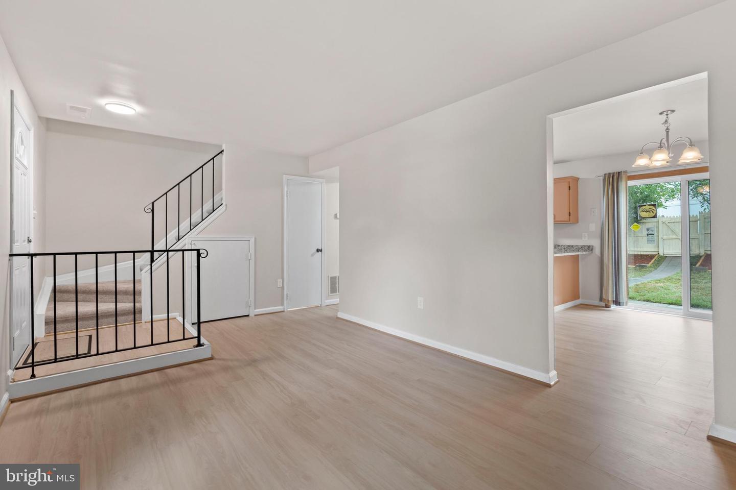 13782 NEWPORT DR, CHANTILLY, Virginia 20151, 3 Bedrooms Bedrooms, ,1 BathroomBathrooms,Residential,For sale,13782 NEWPORT DR,VAFX2259108 MLS # VAFX2259108