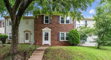 13782 NEWPORT DR, CHANTILLY, Virginia 20151, 3 Bedrooms Bedrooms, ,1 BathroomBathrooms,Residential,For sale,13782 NEWPORT DR,VAFX2259108 MLS # VAFX2259108