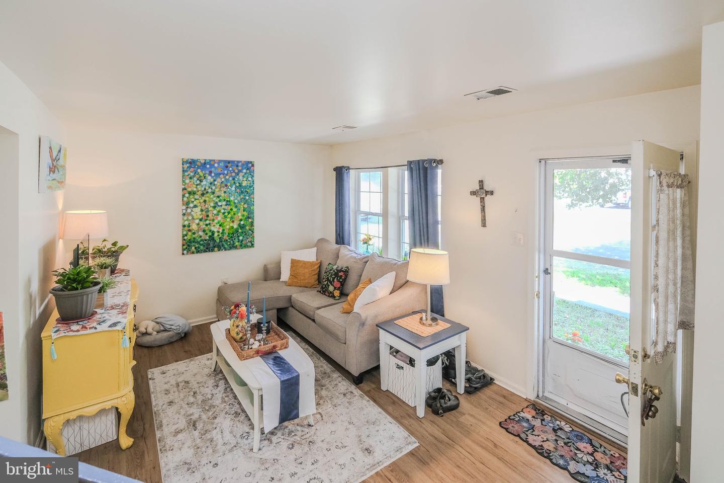 1111 RAVENWOOD RD, STEPHENS CITY, Virginia 22655, 3 Bedrooms Bedrooms, ,1 BathroomBathrooms,Residential,For sale,1111 RAVENWOOD RD,VAFV2035866 MLS # VAFV2035866
