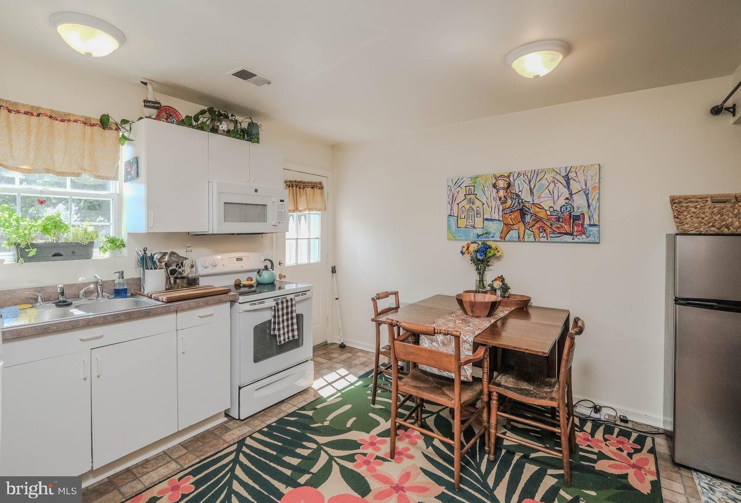 1111 RAVENWOOD RD, STEPHENS CITY, Virginia 22655, 3 Bedrooms Bedrooms, ,1 BathroomBathrooms,Residential,For sale,1111 RAVENWOOD RD,VAFV2035866 MLS # VAFV2035866
