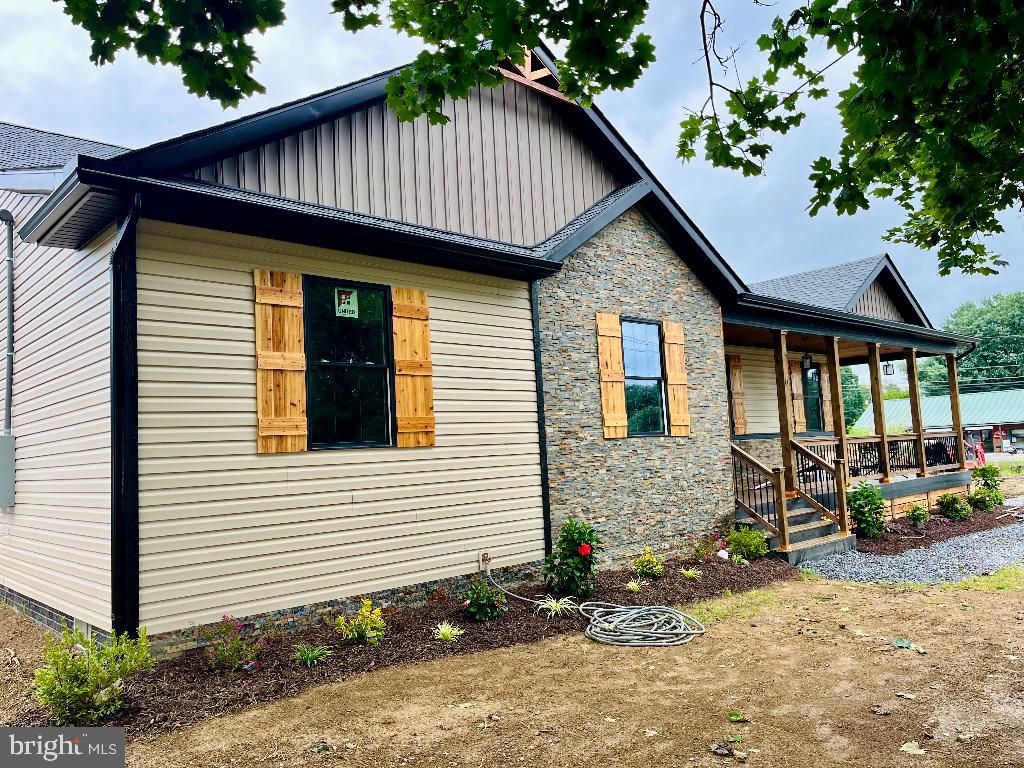 6 ANTIOCH RD, LURAY, Virginia 22835, 4 Bedrooms Bedrooms, ,3 BathroomsBathrooms,Residential,For sale,6 ANTIOCH RD,VAPA2005236 MLS # VAPA2005236