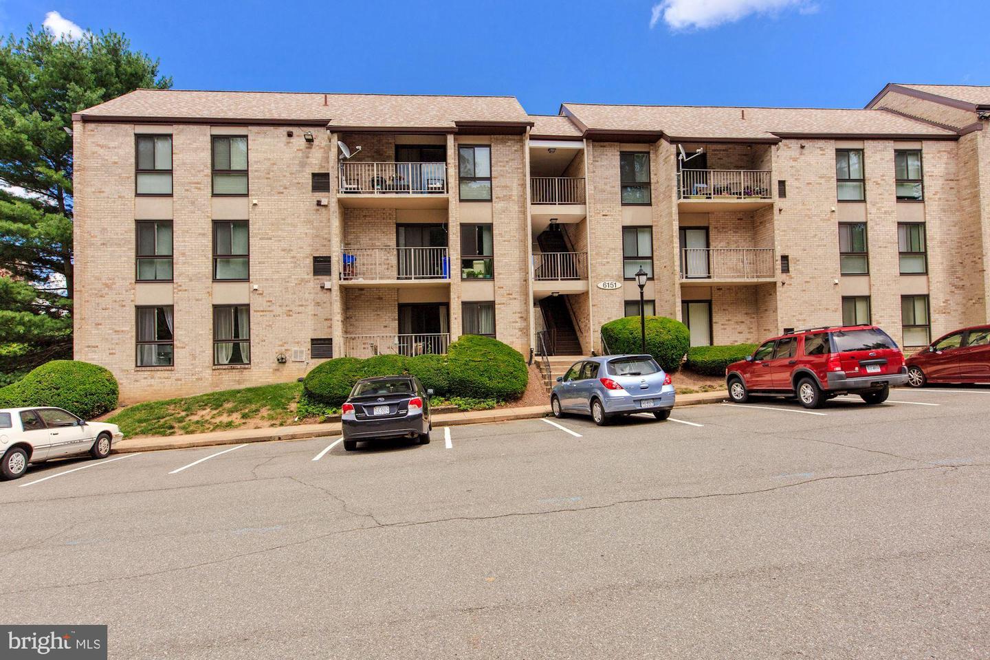 6151 EDSALL RD #D, ALEXANDRIA, Virginia 22304, 2 Bedrooms Bedrooms, ,1 BathroomBathrooms,Residential,For sale,6151 EDSALL RD #D,VAAX2048248 MLS # VAAX2048248
