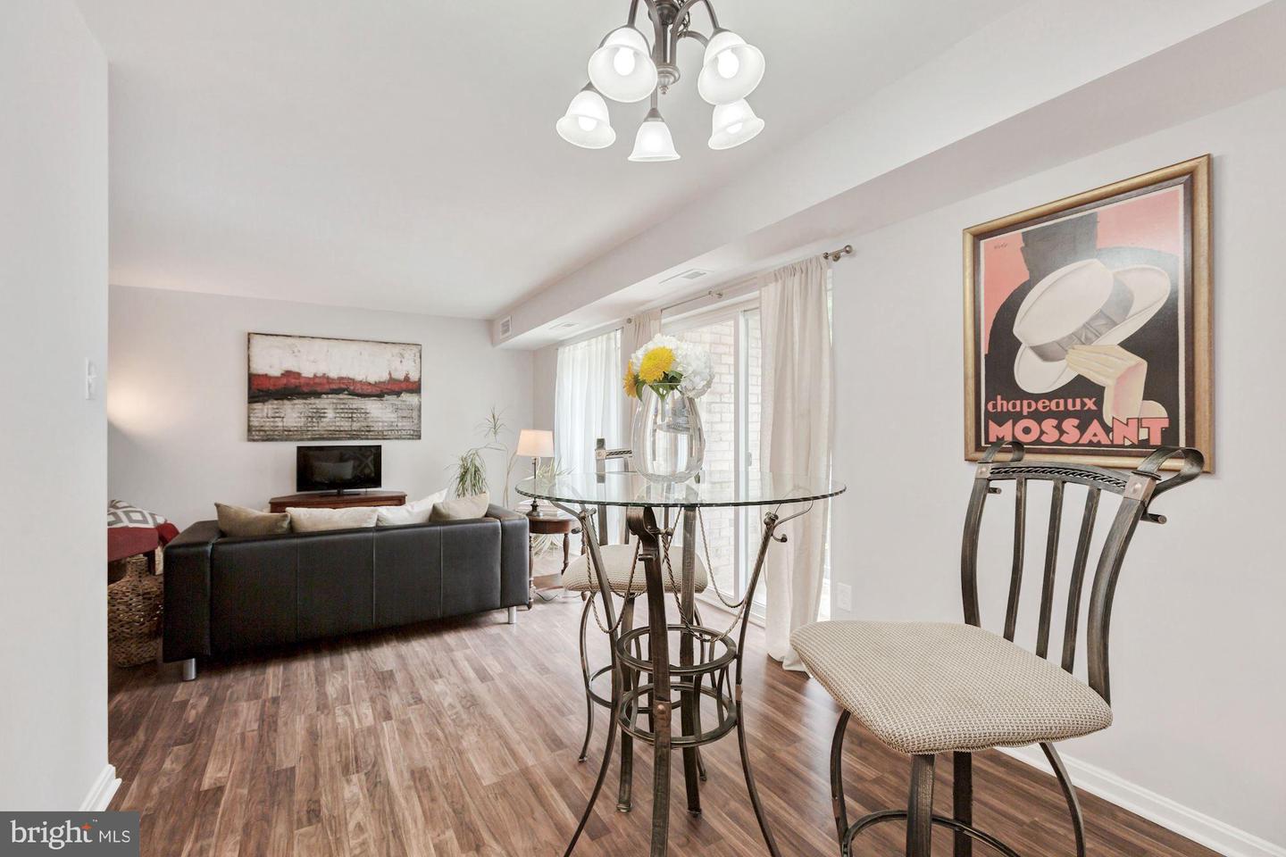 6151 EDSALL RD #D, ALEXANDRIA, Virginia 22304, 2 Bedrooms Bedrooms, ,1 BathroomBathrooms,Residential,For sale,6151 EDSALL RD #D,VAAX2048248 MLS # VAAX2048248