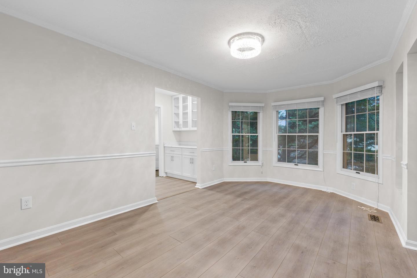 11665 GILMAN LN, HERNDON, Virginia 20170, 4 Bedrooms Bedrooms, ,2 BathroomsBathrooms,Residential,For sale,11665 GILMAN LN,VAFX2259540 MLS # VAFX2259540