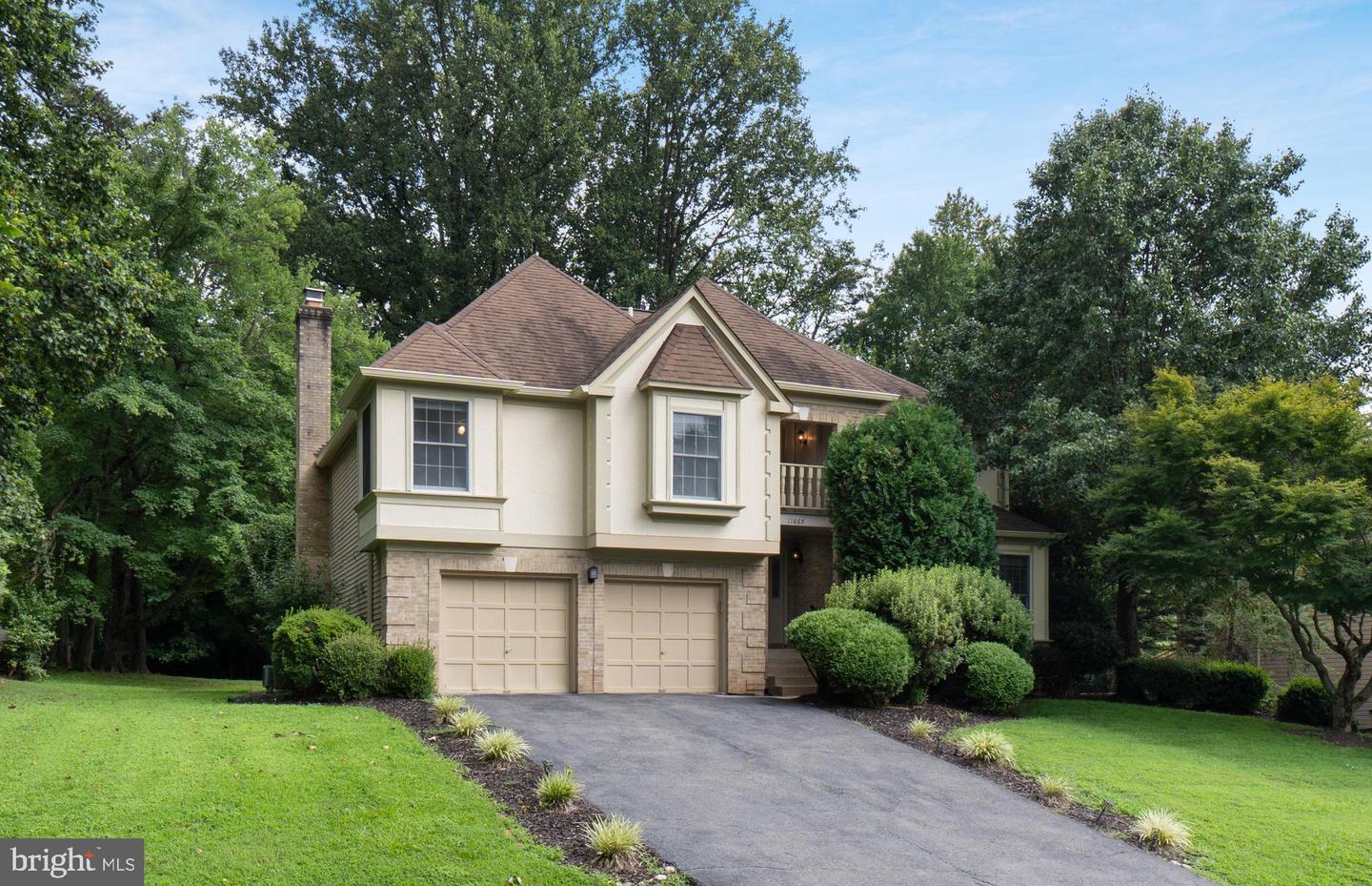 11665 GILMAN LN, HERNDON, Virginia 20170, 4 Bedrooms Bedrooms, ,2 BathroomsBathrooms,Residential,For sale,11665 GILMAN LN,VAFX2259540 MLS # VAFX2259540