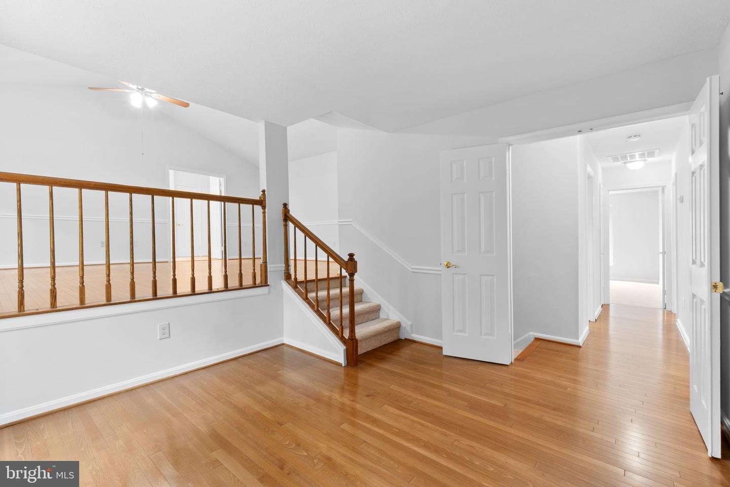 11665 GILMAN LN, HERNDON, Virginia 20170, 4 Bedrooms Bedrooms, ,2 BathroomsBathrooms,Residential,For sale,11665 GILMAN LN,VAFX2259540 MLS # VAFX2259540