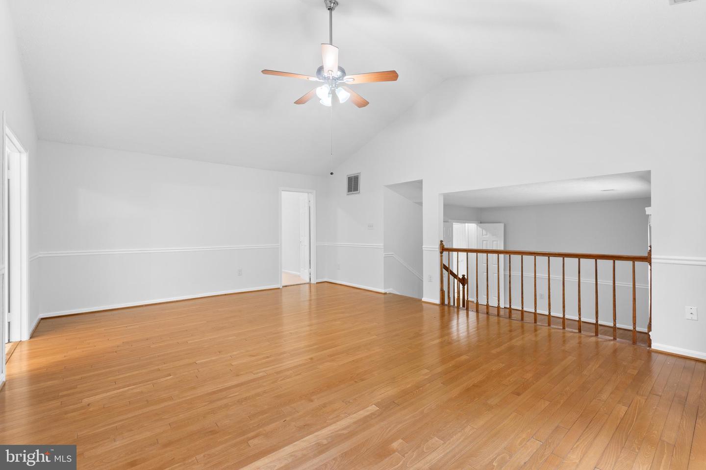 11665 GILMAN LN, HERNDON, Virginia 20170, 4 Bedrooms Bedrooms, ,2 BathroomsBathrooms,Residential,For sale,11665 GILMAN LN,VAFX2259540 MLS # VAFX2259540