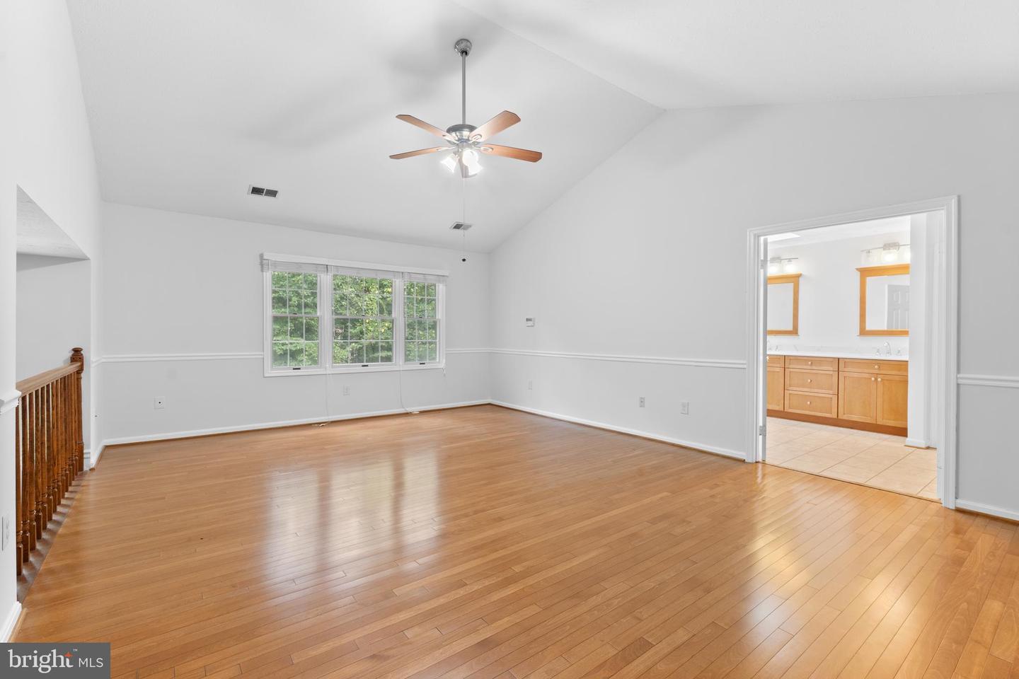 11665 GILMAN LN, HERNDON, Virginia 20170, 4 Bedrooms Bedrooms, ,2 BathroomsBathrooms,Residential,For sale,11665 GILMAN LN,VAFX2259540 MLS # VAFX2259540