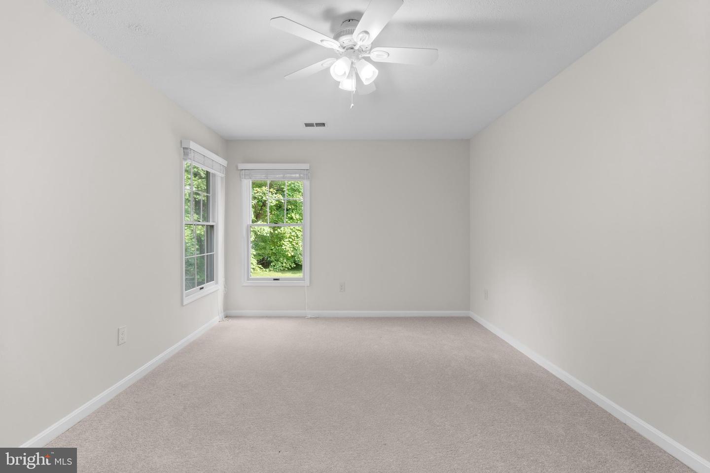 11665 GILMAN LN, HERNDON, Virginia 20170, 4 Bedrooms Bedrooms, ,2 BathroomsBathrooms,Residential,For sale,11665 GILMAN LN,VAFX2259540 MLS # VAFX2259540