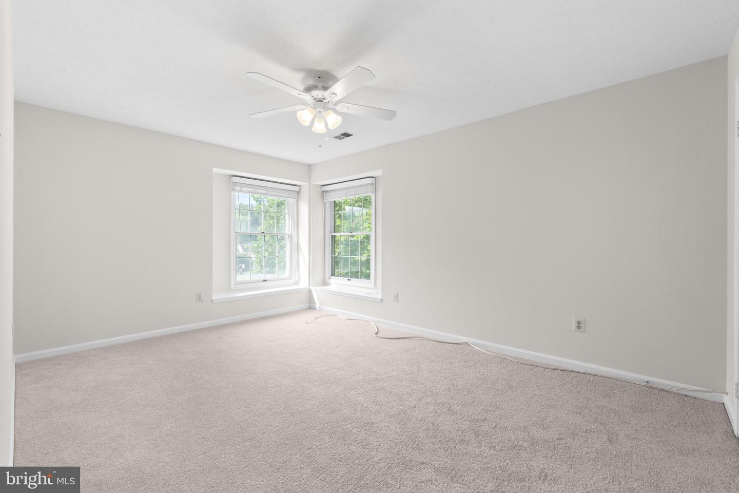 11665 GILMAN LN, HERNDON, Virginia 20170, 4 Bedrooms Bedrooms, ,2 BathroomsBathrooms,Residential,For sale,11665 GILMAN LN,VAFX2259540 MLS # VAFX2259540
