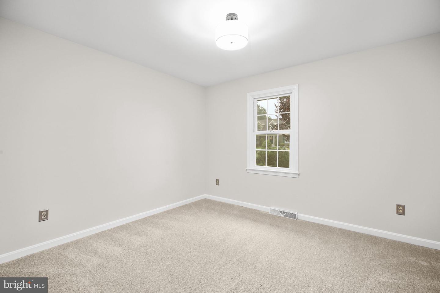 305 SYCAMORE DR, FREDERICKSBURG, Virginia 22408, 3 Bedrooms Bedrooms, ,2 BathroomsBathrooms,Residential,For sale,305 SYCAMORE DR,VASP2035250 MLS # VASP2035250