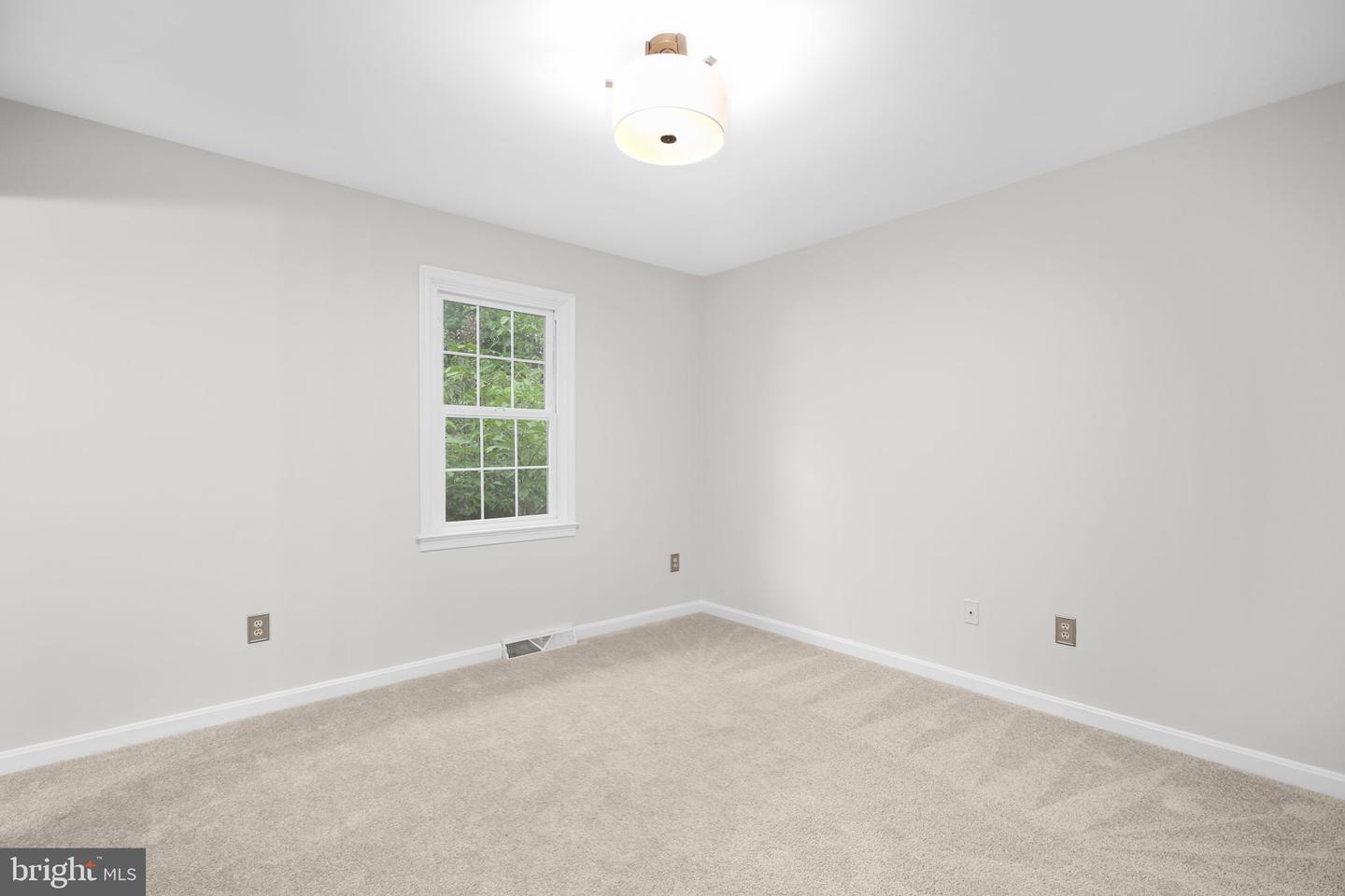 305 SYCAMORE DR, FREDERICKSBURG, Virginia 22408, 3 Bedrooms Bedrooms, ,2 BathroomsBathrooms,Residential,For sale,305 SYCAMORE DR,VASP2035250 MLS # VASP2035250