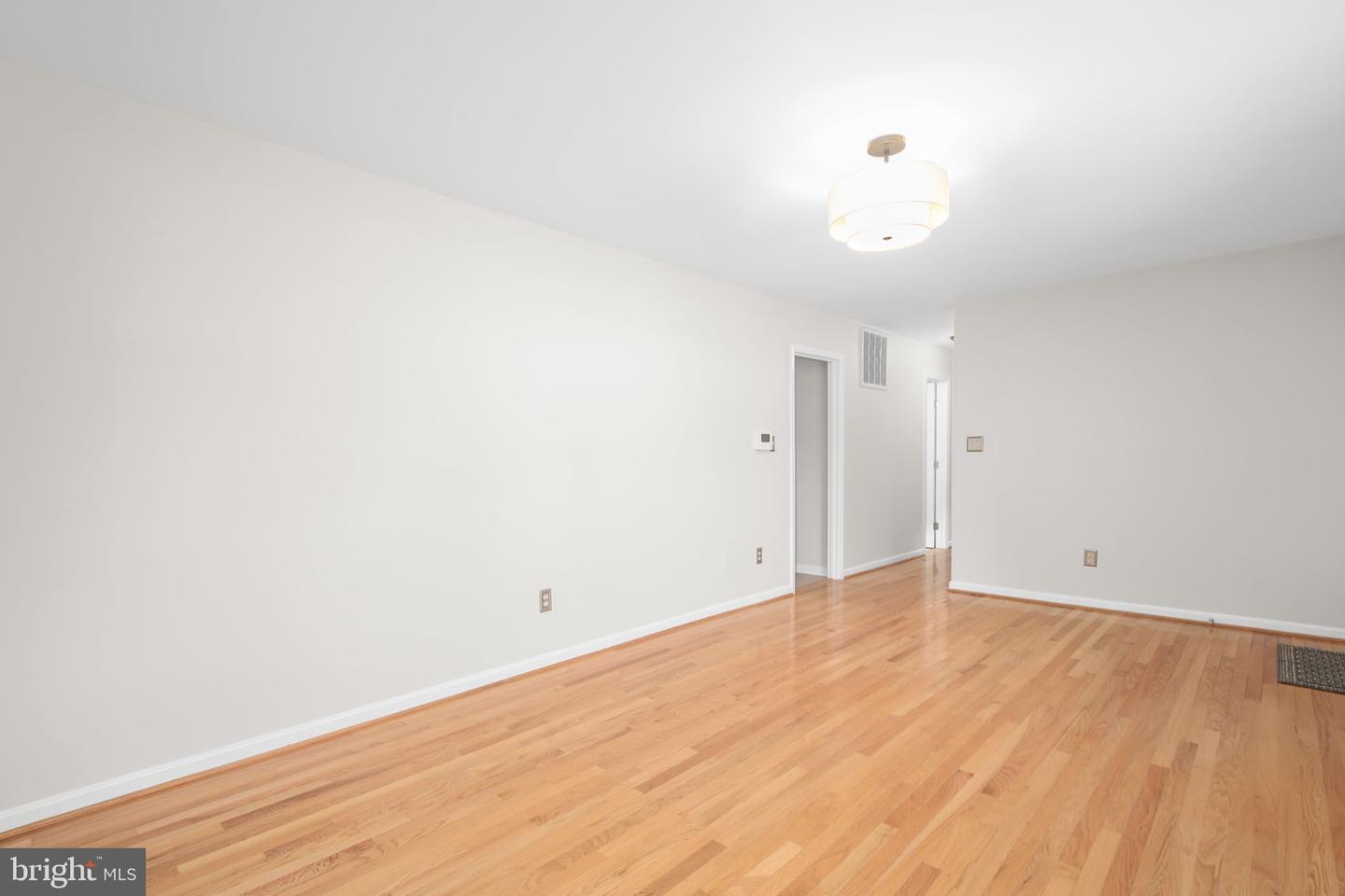 305 SYCAMORE DR, FREDERICKSBURG, Virginia 22408, 3 Bedrooms Bedrooms, ,2 BathroomsBathrooms,Residential,For sale,305 SYCAMORE DR,VASP2035250 MLS # VASP2035250