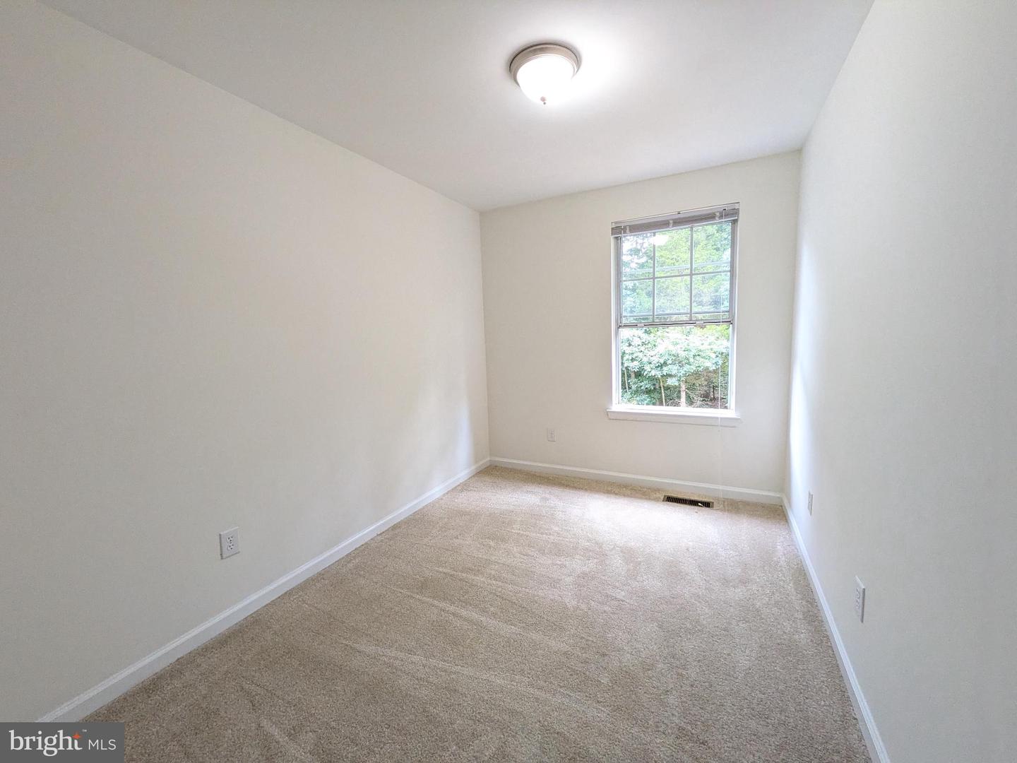 7689 SHEFFIELD VILLAGE LN, LORTON, Virginia 22079, 3 Bedrooms Bedrooms, 5 Rooms Rooms,1 BathroomBathrooms,Residential,For sale,7689 SHEFFIELD VILLAGE LN,VAFX2259574 MLS # VAFX2259574