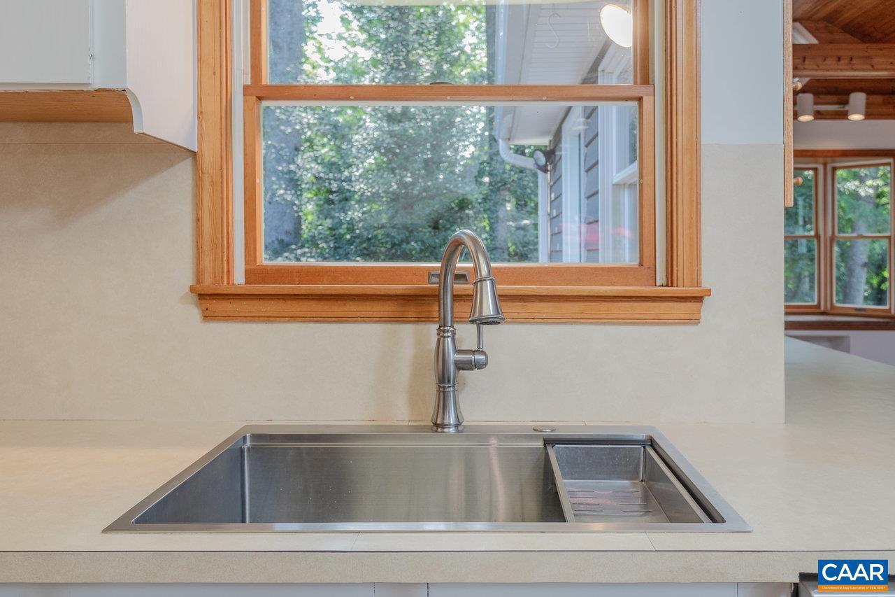 1706 CHERRY AVE, CHARLOTTESVILLE, Virginia 22903, 3 Bedrooms Bedrooms, ,2 BathroomsBathrooms,Residential,For sale,1706 CHERRY AVE,667492 MLS # 667492