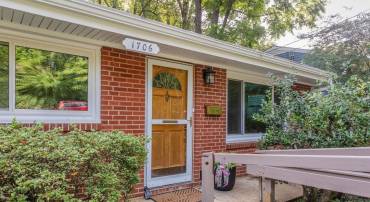 1706 CHERRY AVE, CHARLOTTESVILLE, Virginia 22903, 3 Bedrooms Bedrooms, ,2 BathroomsBathrooms,Residential,For sale,1706 CHERRY AVE,667492 MLS # 667492
