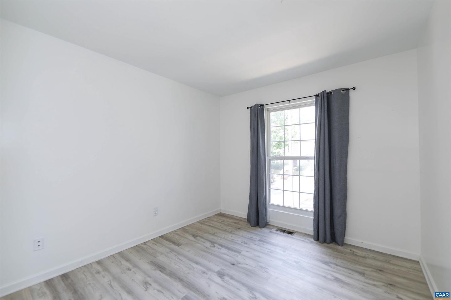 106 GREENWICH CT, CHARLOTTESVILLE, Virginia 22902, 3 Bedrooms Bedrooms, ,3 BathroomsBathrooms,Residential,For sale,106 GREENWICH CT,667496 MLS # 667496