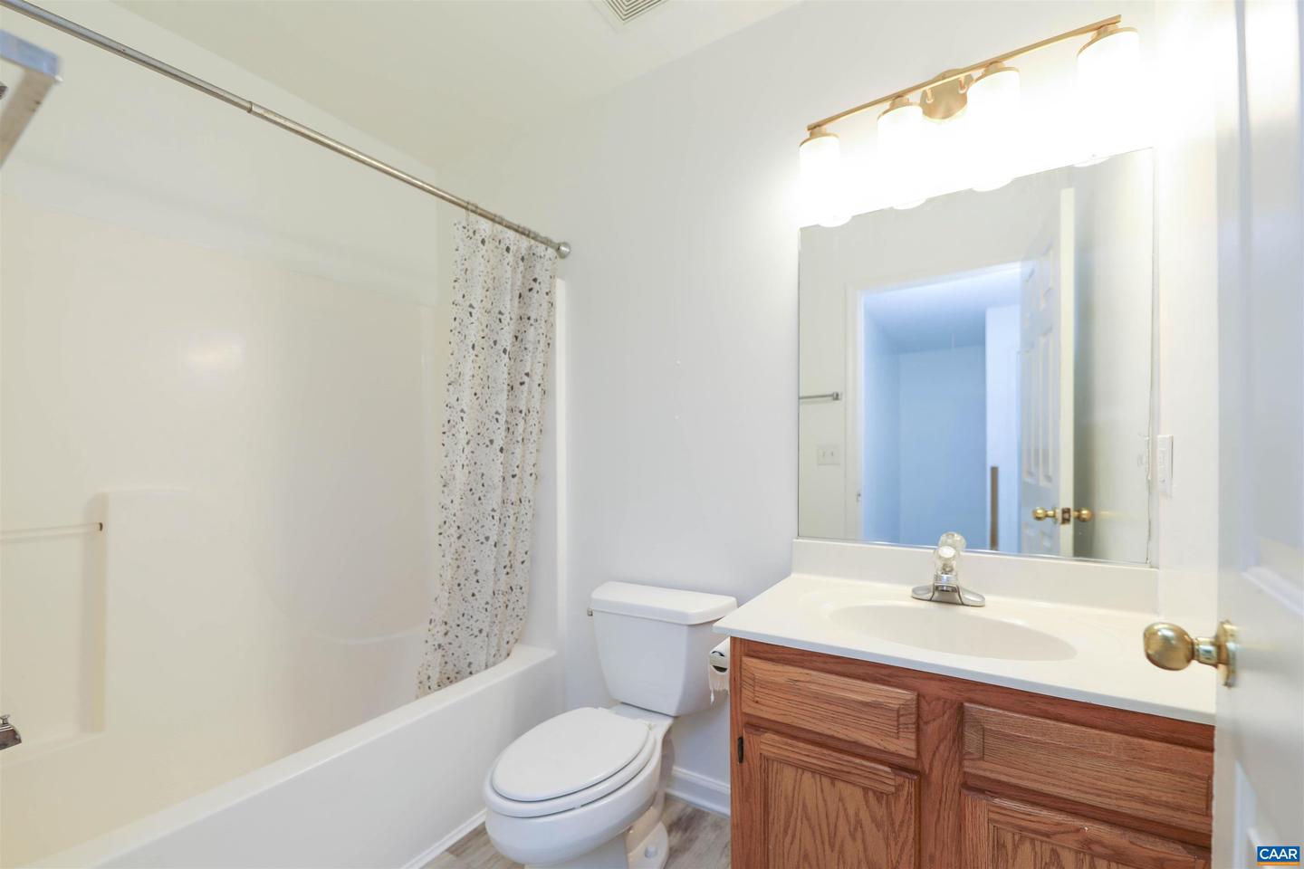 106 GREENWICH CT, CHARLOTTESVILLE, Virginia 22902, 3 Bedrooms Bedrooms, ,3 BathroomsBathrooms,Residential,For sale,106 GREENWICH CT,667496 MLS # 667496