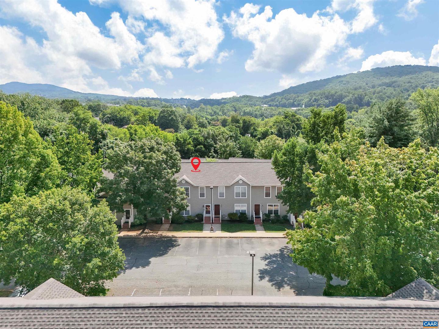 106 GREENWICH CT, CHARLOTTESVILLE, Virginia 22902, 3 Bedrooms Bedrooms, ,3 BathroomsBathrooms,Residential,For sale,106 GREENWICH CT,667496 MLS # 667496