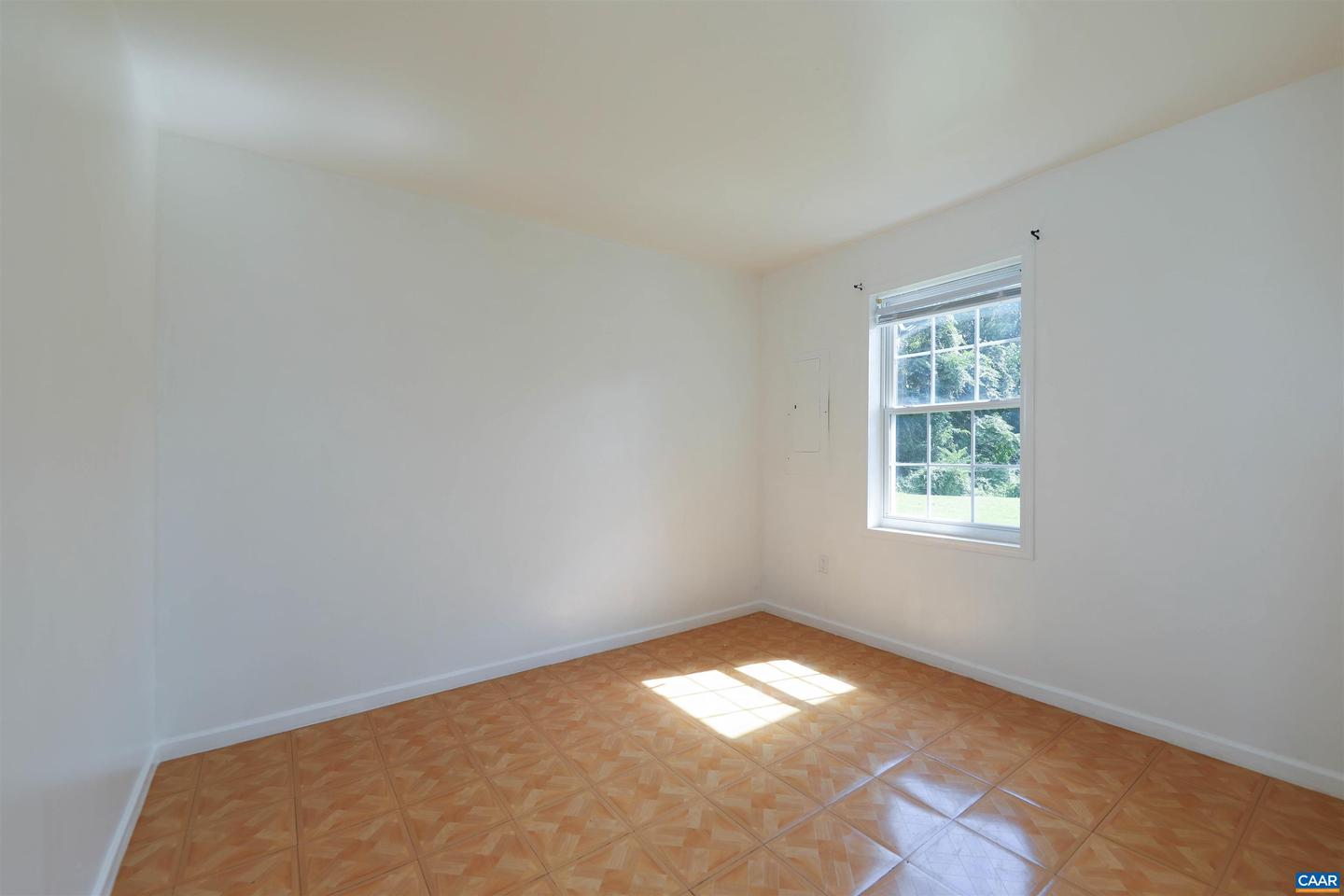 106 GREENWICH CT, CHARLOTTESVILLE, Virginia 22902, 3 Bedrooms Bedrooms, ,3 BathroomsBathrooms,Residential,For sale,106 GREENWICH CT,667496 MLS # 667496