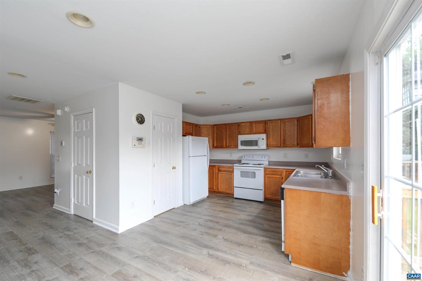 106 GREENWICH CT, CHARLOTTESVILLE, Virginia 22902, 3 Bedrooms Bedrooms, ,3 BathroomsBathrooms,Residential,For sale,106 GREENWICH CT,667496 MLS # 667496
