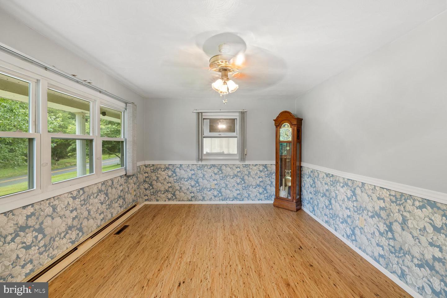 721 READUS RD, EDINBURG, Virginia 22824, 3 Bedrooms Bedrooms, ,1 BathroomBathrooms,Residential,For sale,721 READUS RD,VASH2012164 MLS # VASH2012164