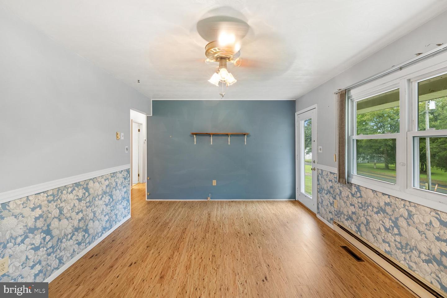 721 READUS RD, EDINBURG, Virginia 22824, 3 Bedrooms Bedrooms, ,1 BathroomBathrooms,Residential,For sale,721 READUS RD,VASH2012164 MLS # VASH2012164