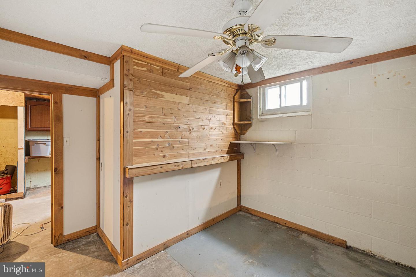 721 READUS RD, EDINBURG, Virginia 22824, 3 Bedrooms Bedrooms, ,1 BathroomBathrooms,Residential,For sale,721 READUS RD,VASH2012164 MLS # VASH2012164