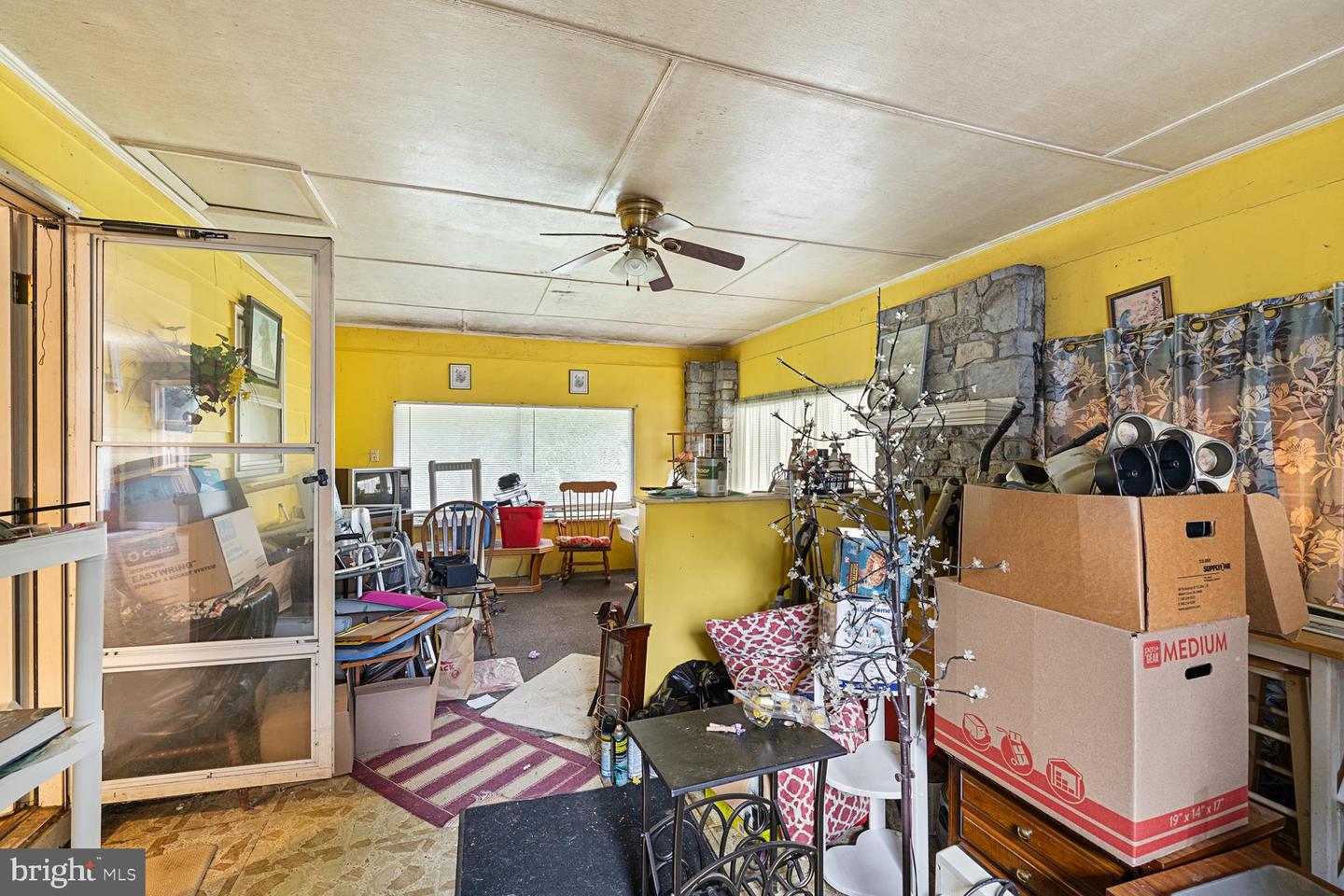 721 READUS RD, EDINBURG, Virginia 22824, 3 Bedrooms Bedrooms, ,1 BathroomBathrooms,Residential,For sale,721 READUS RD,VASH2012164 MLS # VASH2012164