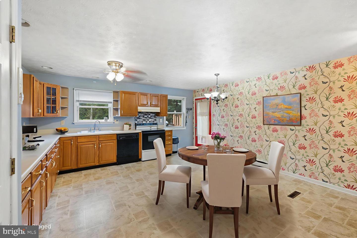 721 READUS RD, EDINBURG, Virginia 22824, 3 Bedrooms Bedrooms, ,1 BathroomBathrooms,Residential,For sale,721 READUS RD,VASH2012164 MLS # VASH2012164
