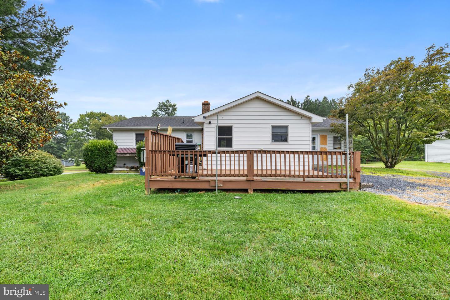 721 READUS RD, EDINBURG, Virginia 22824, 3 Bedrooms Bedrooms, ,1 BathroomBathrooms,Residential,For sale,721 READUS RD,VASH2012164 MLS # VASH2012164