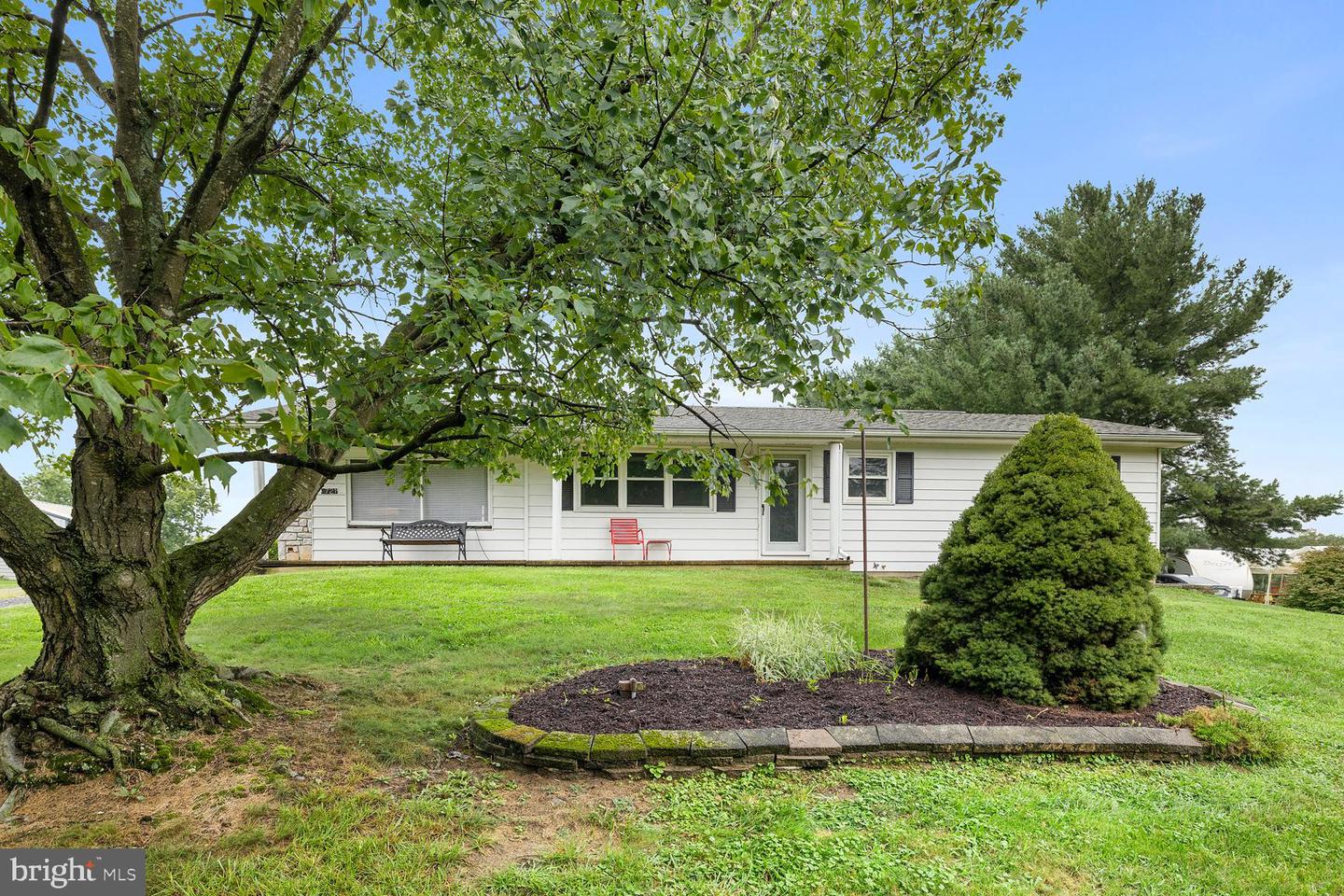 721 READUS RD, EDINBURG, Virginia 22824, 3 Bedrooms Bedrooms, ,1 BathroomBathrooms,Residential,For sale,721 READUS RD,VASH2012164 MLS # VASH2012164