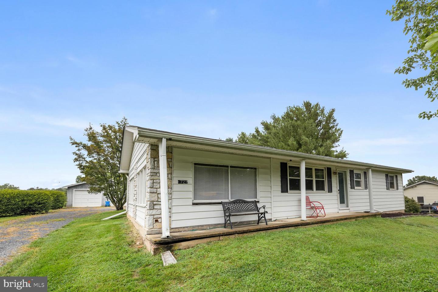 721 READUS RD, EDINBURG, Virginia 22824, 3 Bedrooms Bedrooms, ,1 BathroomBathrooms,Residential,For sale,721 READUS RD,VASH2012164 MLS # VASH2012164