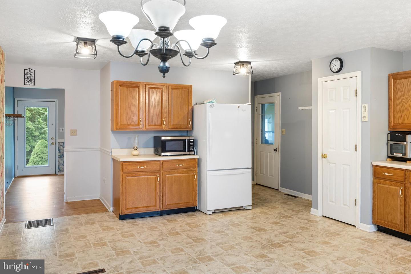 721 READUS RD, EDINBURG, Virginia 22824, 3 Bedrooms Bedrooms, ,1 BathroomBathrooms,Residential,For sale,721 READUS RD,VASH2012164 MLS # VASH2012164