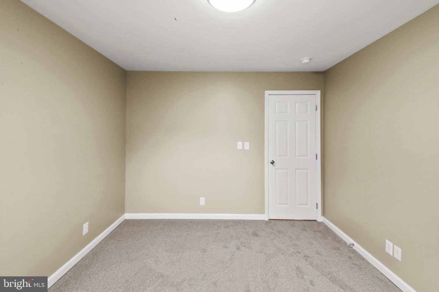 391 ALSBERRY ST, STRASBURG, Virginia 22657, 3 Bedrooms Bedrooms, 5 Rooms Rooms,2 BathroomsBathrooms,Residential,For sale,391 ALSBERRY ST,VASH2012170 MLS # VASH2012170