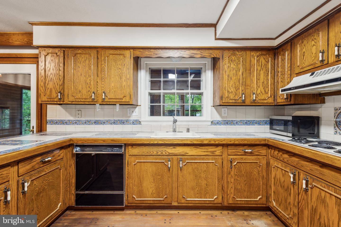 5936 RIVER DR, LORTON, Virginia 22079, 4 Bedrooms Bedrooms, ,2 BathroomsBathrooms,Residential,For sale,5936 RIVER DR,VAFX2232396 MLS # VAFX2232396