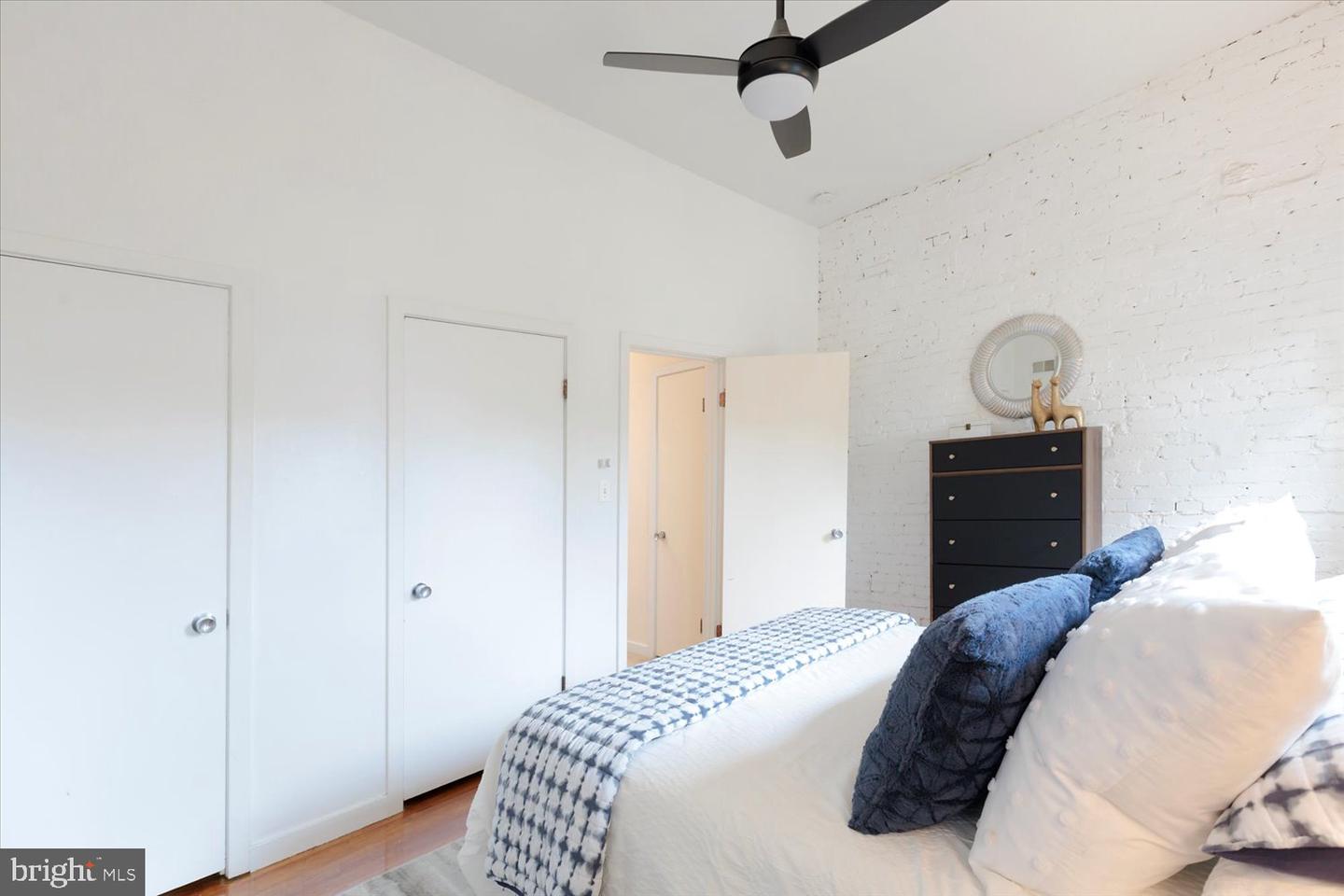 210 13TH ST SE, WASHINGTON, District Of Columbia 20003, 2 Bedrooms Bedrooms, ,1 BathroomBathrooms,Residential,For sale,210 13TH ST SE,DCDC2209800 MLS # DCDC2209800