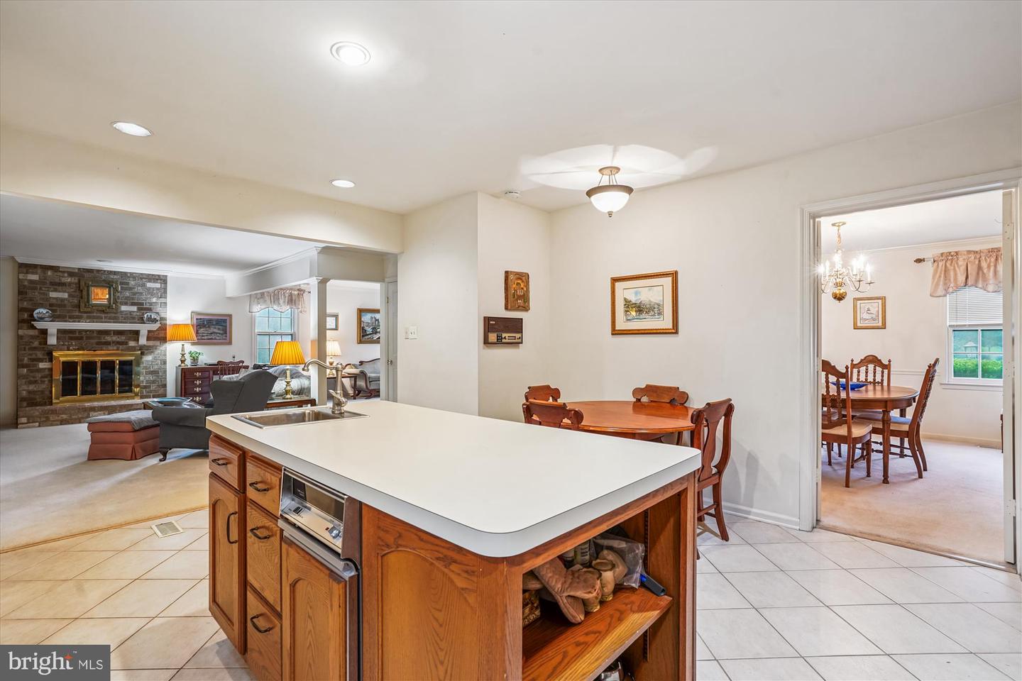 6609 DEGEN DR, BURKE, Virginia 22015, 5 Bedrooms Bedrooms, ,3 BathroomsBathrooms,Residential,For sale,6609 DEGEN DR,VAFX2256682 MLS # VAFX2256682