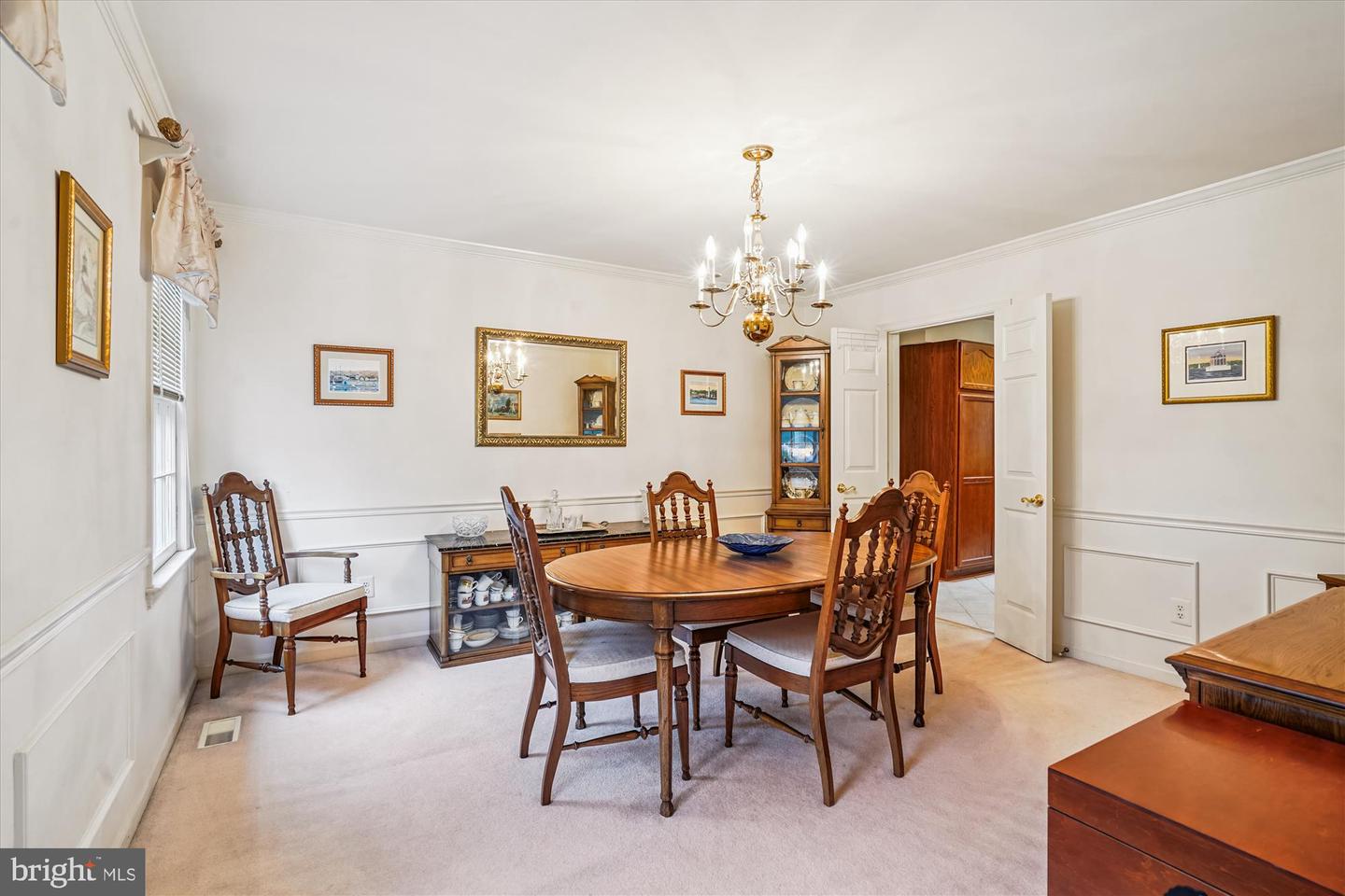 6609 DEGEN DR, BURKE, Virginia 22015, 5 Bedrooms Bedrooms, ,3 BathroomsBathrooms,Residential,For sale,6609 DEGEN DR,VAFX2256682 MLS # VAFX2256682