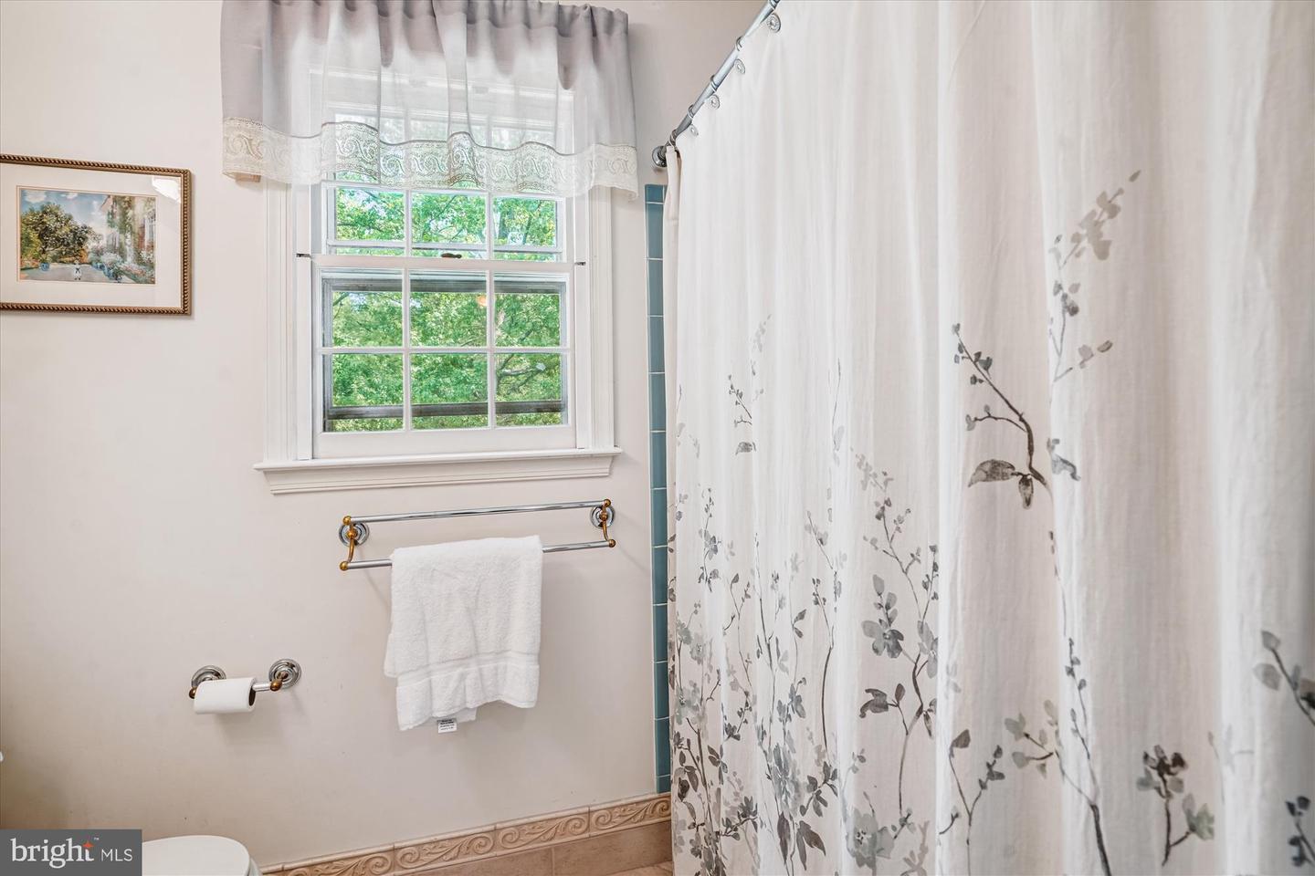 6609 DEGEN DR, BURKE, Virginia 22015, 5 Bedrooms Bedrooms, ,3 BathroomsBathrooms,Residential,For sale,6609 DEGEN DR,VAFX2256682 MLS # VAFX2256682