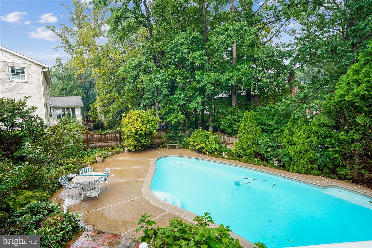 6609 DEGEN DR, BURKE, Virginia 22015, 5 Bedrooms Bedrooms, ,3 BathroomsBathrooms,Residential,For sale,6609 DEGEN DR,VAFX2256682 MLS # VAFX2256682