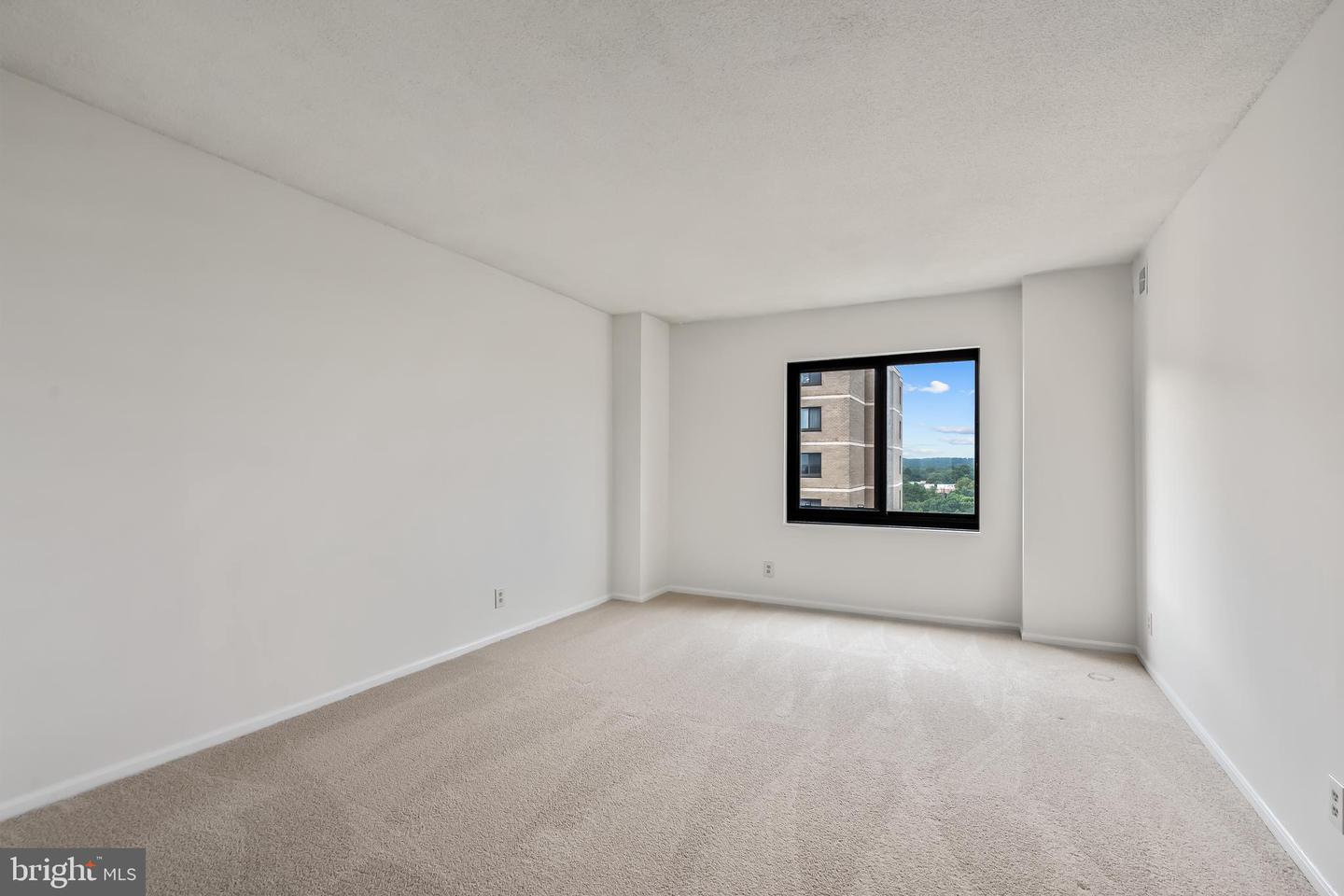 203 YOAKUM PKWY #1725, ALEXANDRIA, Virginia 22304, 3 Bedrooms Bedrooms, ,2 BathroomsBathrooms,Residential,For sale,203 YOAKUM PKWY #1725,VAAX2048258 MLS # VAAX2048258