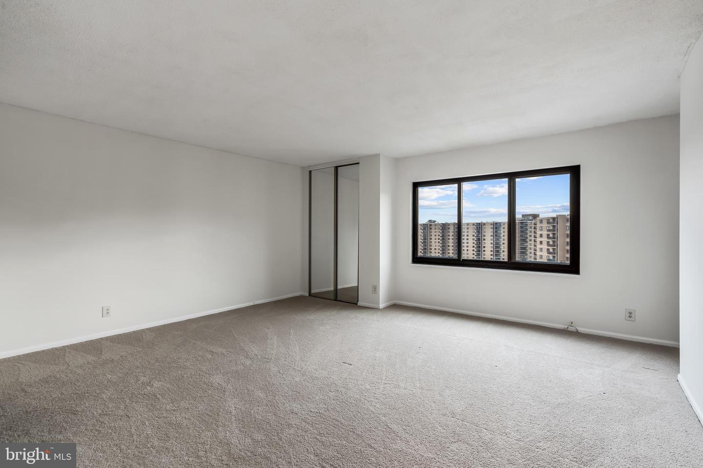203 YOAKUM PKWY #1725, ALEXANDRIA, Virginia 22304, 3 Bedrooms Bedrooms, ,2 BathroomsBathrooms,Residential,For sale,203 YOAKUM PKWY #1725,VAAX2048258 MLS # VAAX2048258