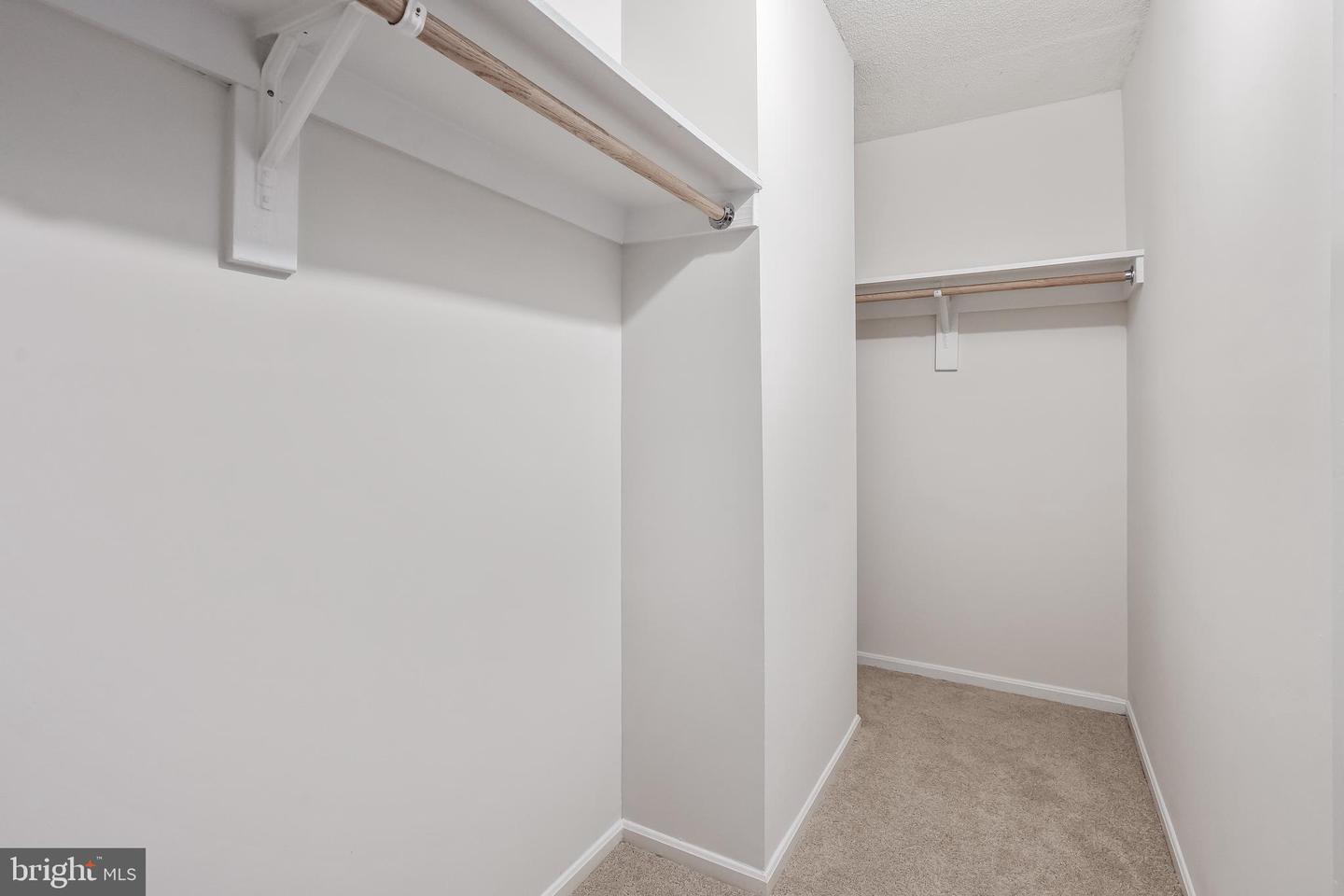 203 YOAKUM PKWY #1725, ALEXANDRIA, Virginia 22304, 3 Bedrooms Bedrooms, ,2 BathroomsBathrooms,Residential,For sale,203 YOAKUM PKWY #1725,VAAX2048258 MLS # VAAX2048258