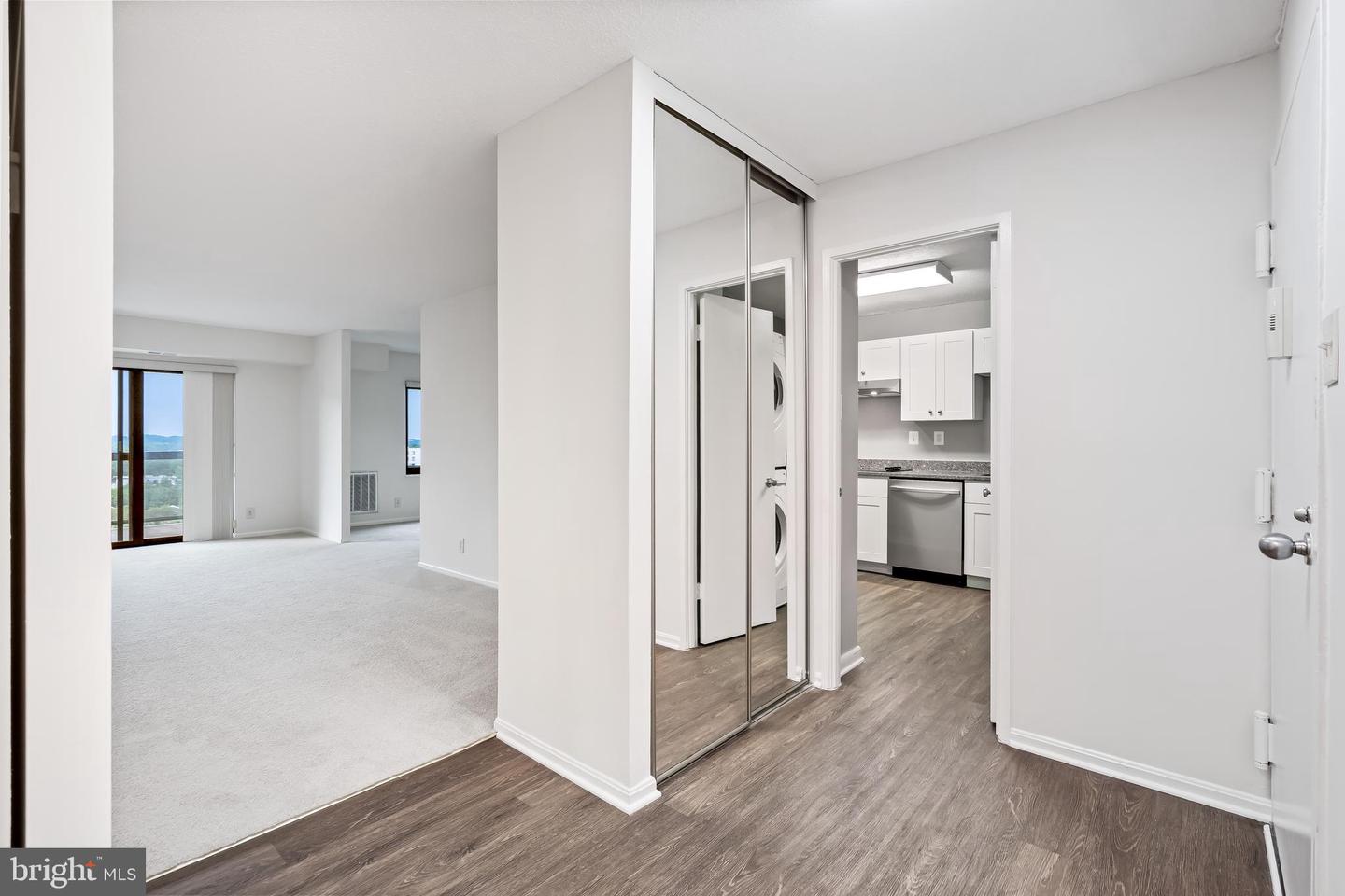 203 YOAKUM PKWY #1725, ALEXANDRIA, Virginia 22304, 3 Bedrooms Bedrooms, ,2 BathroomsBathrooms,Residential,For sale,203 YOAKUM PKWY #1725,VAAX2048258 MLS # VAAX2048258