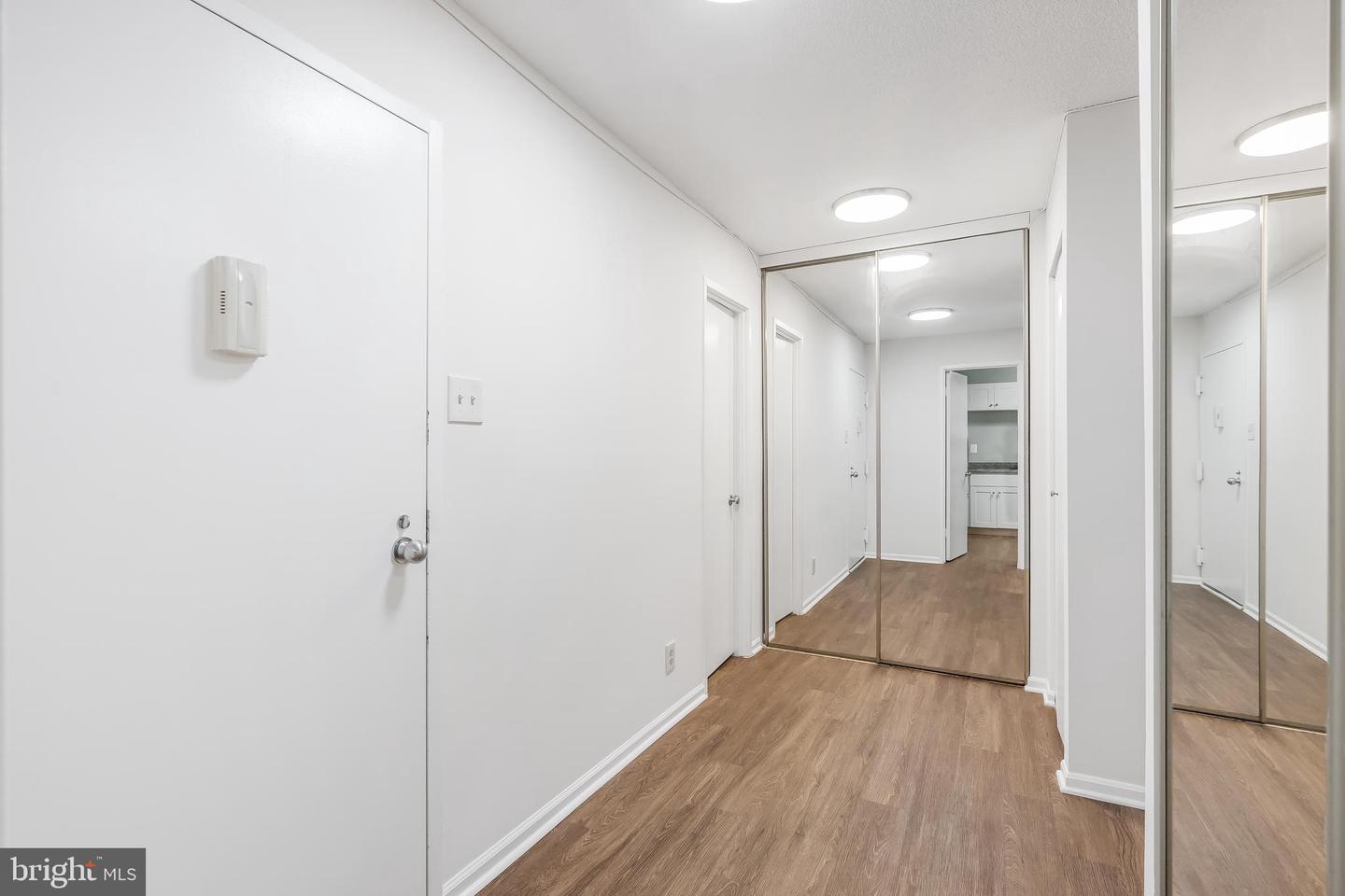 203 YOAKUM PKWY #1725, ALEXANDRIA, Virginia 22304, 3 Bedrooms Bedrooms, ,2 BathroomsBathrooms,Residential,For sale,203 YOAKUM PKWY #1725,VAAX2048258 MLS # VAAX2048258